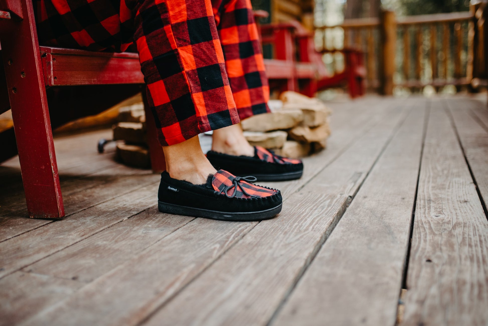 Bearpaw Moc II 2 - Men's Sheepskin Slipper - Lifestyle