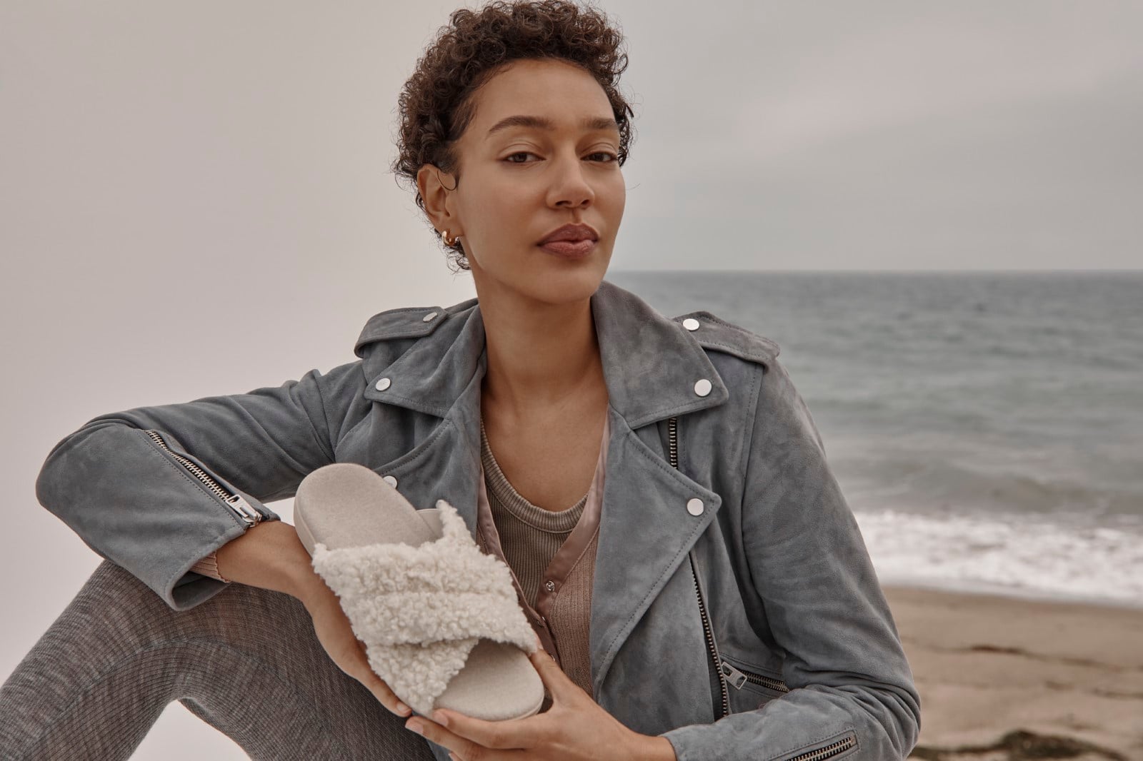 Vionic Relax Ii womens Slide Slipper - Cream Shearling - 0001 2-med