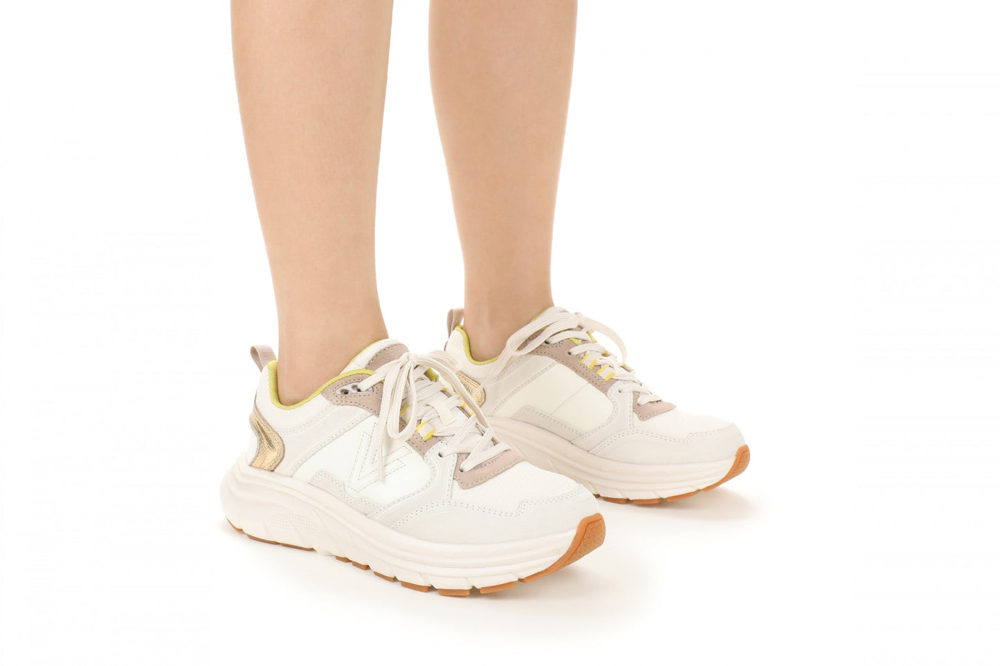 Vionic Walk Max Skyline - Women's Comfort Walking Shoe - Ivory/gold - Lifestyle