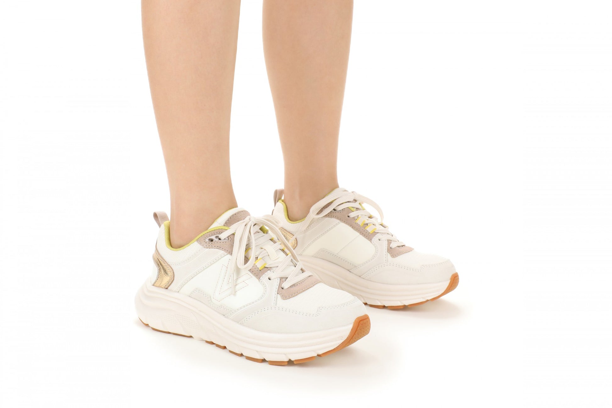 Vionic Walk Max Skyline - Women's Comfort Walking Shoe - Ivory/gold - Lifestyle