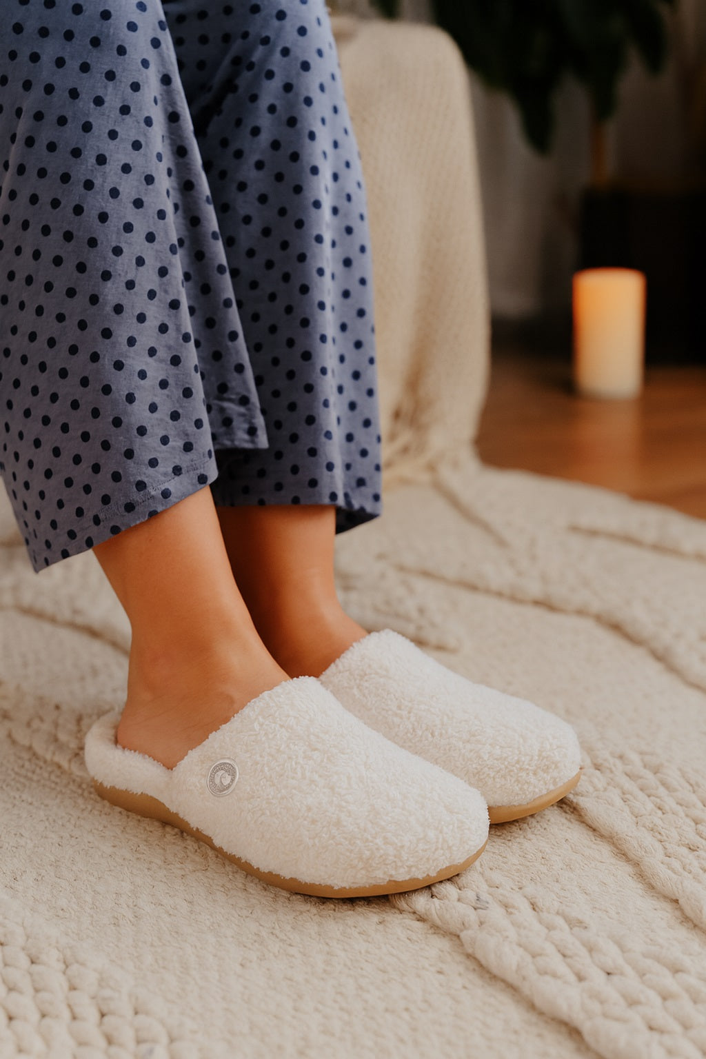 Strive Zara Women's Comfort Supportive Slipper - White Lifestyle 2