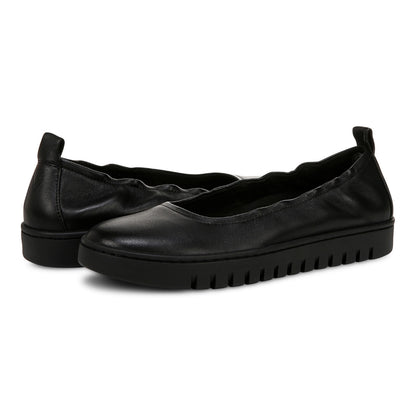 Vionic Uptown Balle womens Slip On/Loafer/Moc Shoe - Black - pair left angle