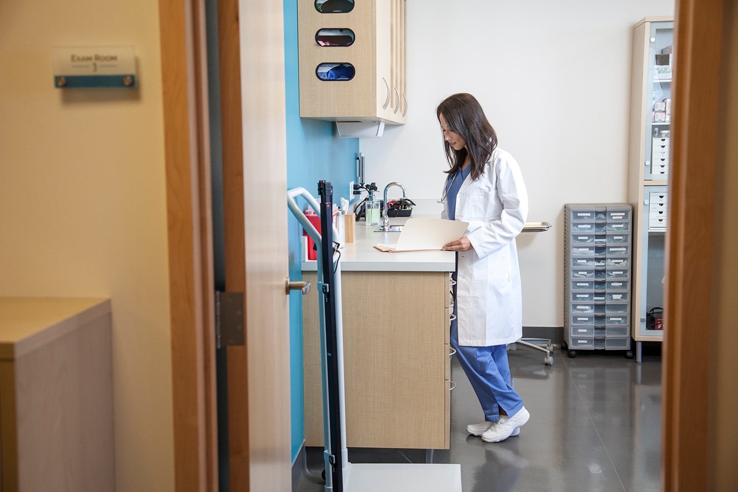 Propet Washable Walker Evolution Women's Lace Up Comfort Sneakers - Lifestyle