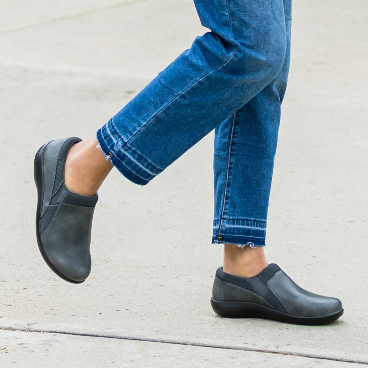 Alegria Duette Comfort Arch Support Women's Casual Shoe - Lil Smokey - 2