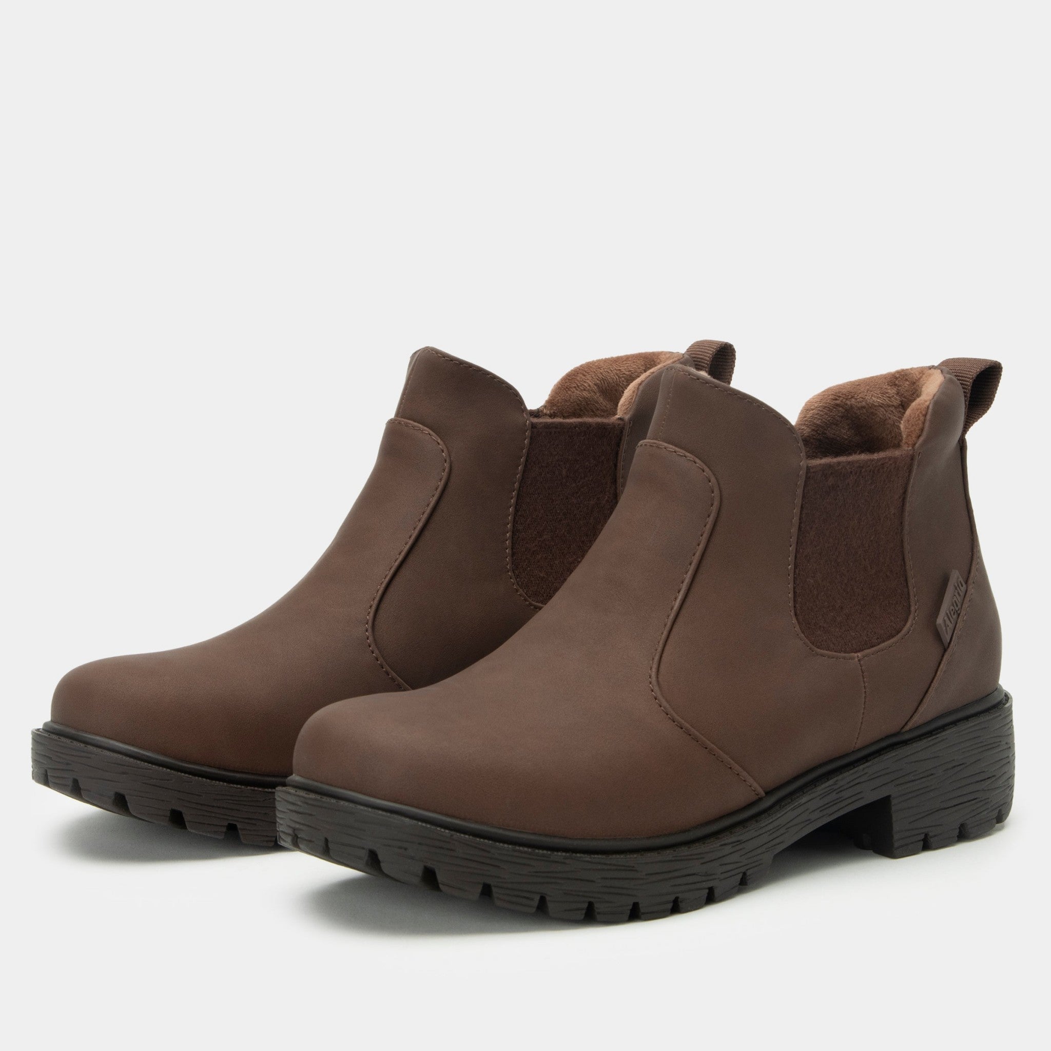 8108 Relaxed Cocoa
