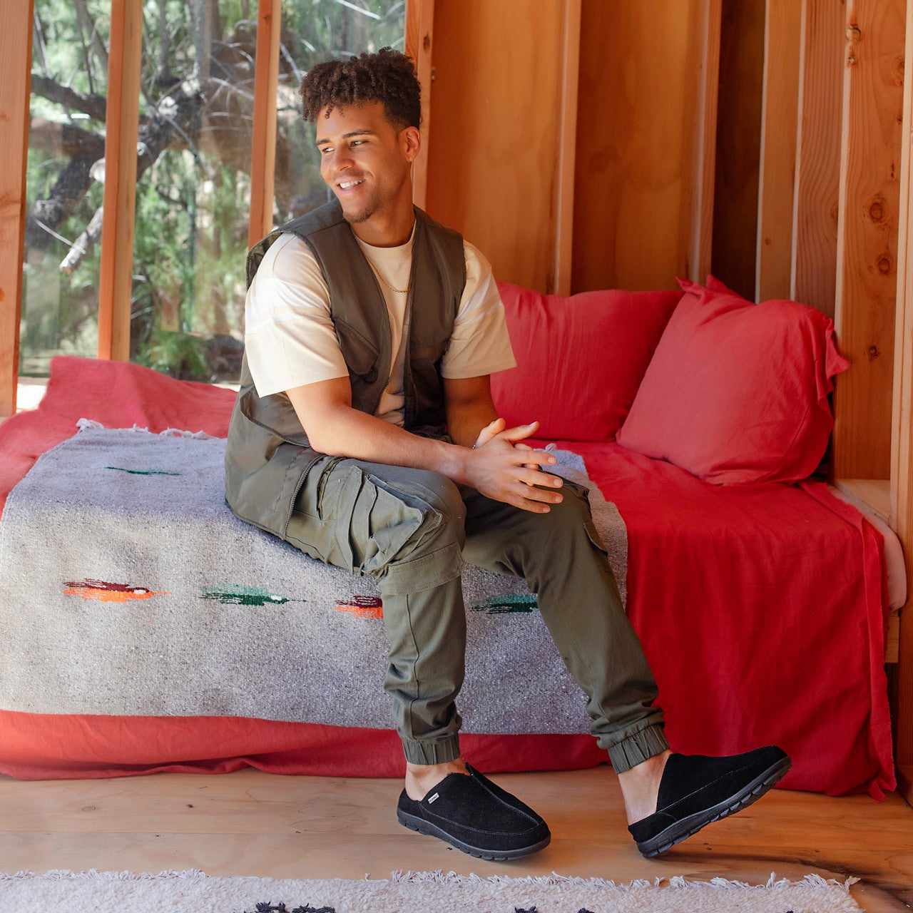 Bearpaw BRUCE Men's Shoes - 2956M - Black - lifestyle view