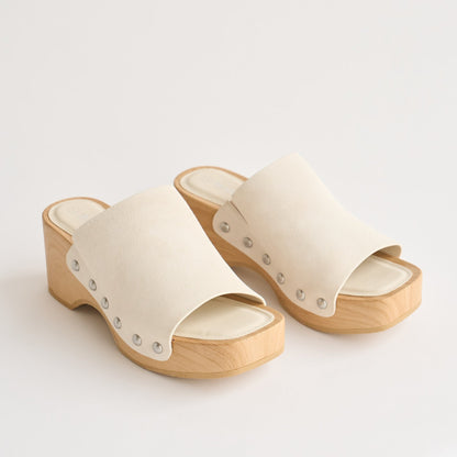 Bearpaw Tilda Women's Sandals - 3538W - Bleached Sand - lifestyle view2