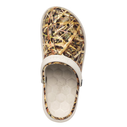 Joybees Varsity Clog - Unisex Comfort Clog - Mossy Oak Shadow Grass Top