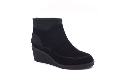 Pendleton Women's Arago Zip Wedge Wool &amp; Waterproof - Black - Angle