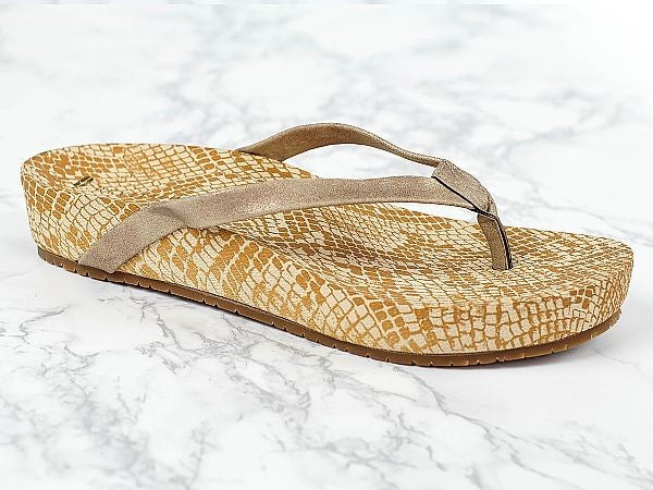 Revitalign Sandy Arch Supportive Platform Sandal - Gold angle main
