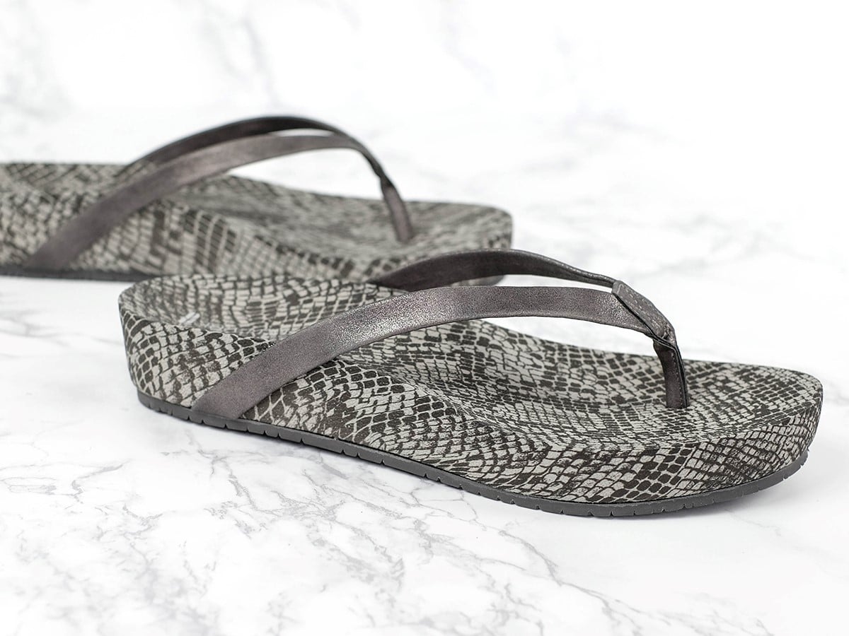 Revitalign Sandy Arch Supportive Platform Sandal - Pewter angle pair