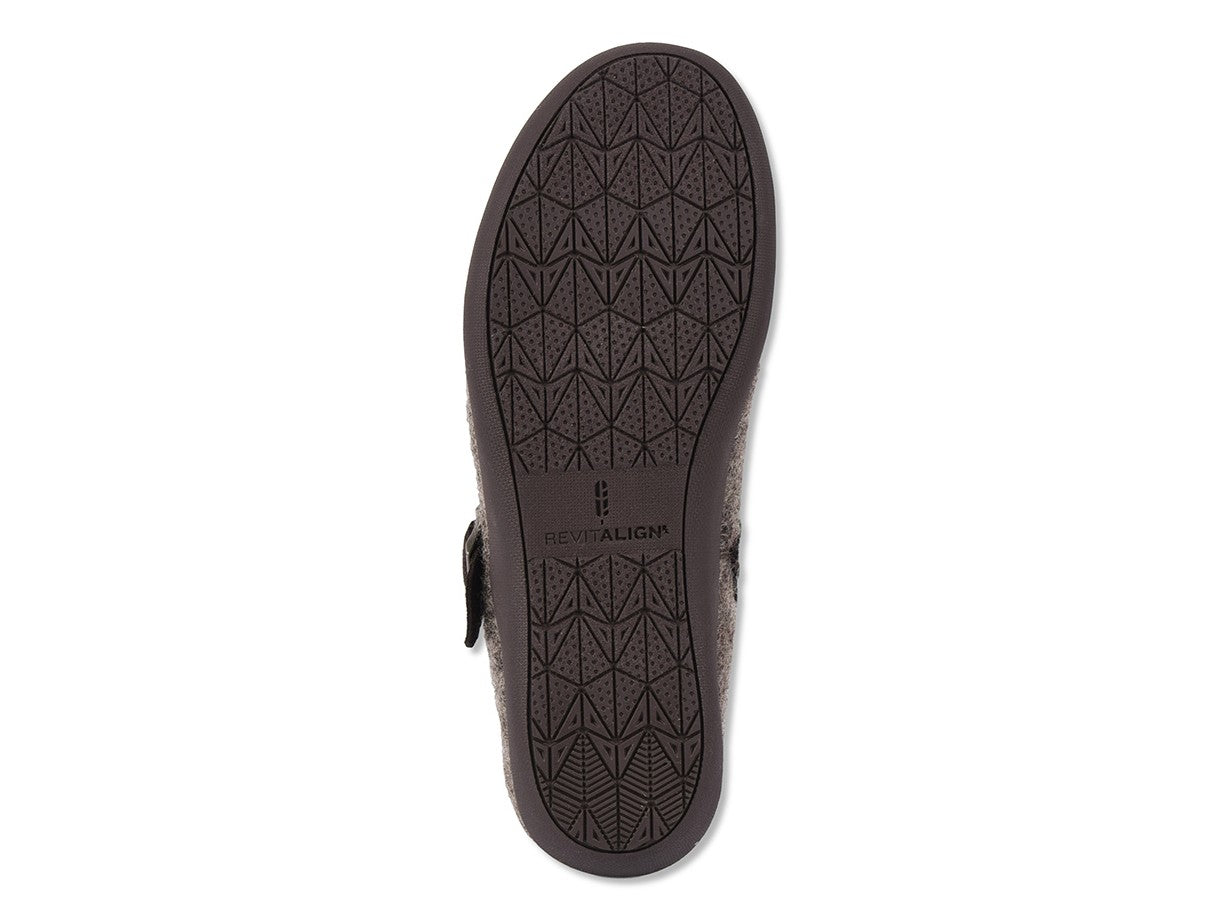 Revitalign Oceanside Ii Women's Orthotic Slipper - Brown - Bottom